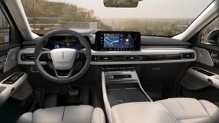 2026 Lincoln Lincoln Aviator Internal Image 2